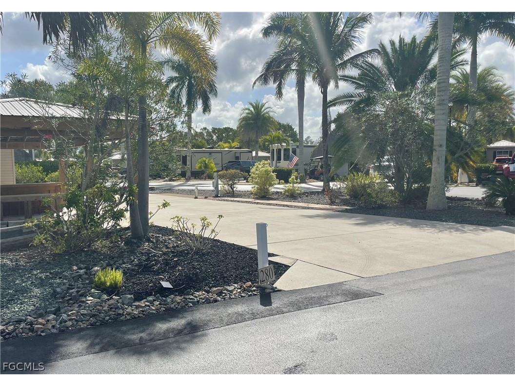 5235 Pineland Daisy Trail Fort Myers FL 33905 2026012026 image2