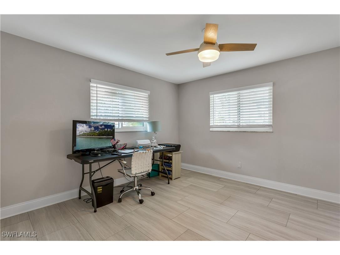 5235 SW 2nd Place Cape Coral FL 33914 224105138 image20