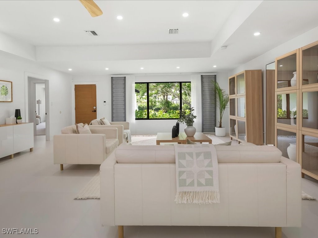 5237 Cherry Wood Drive Naples FL 34119 225037513 image9