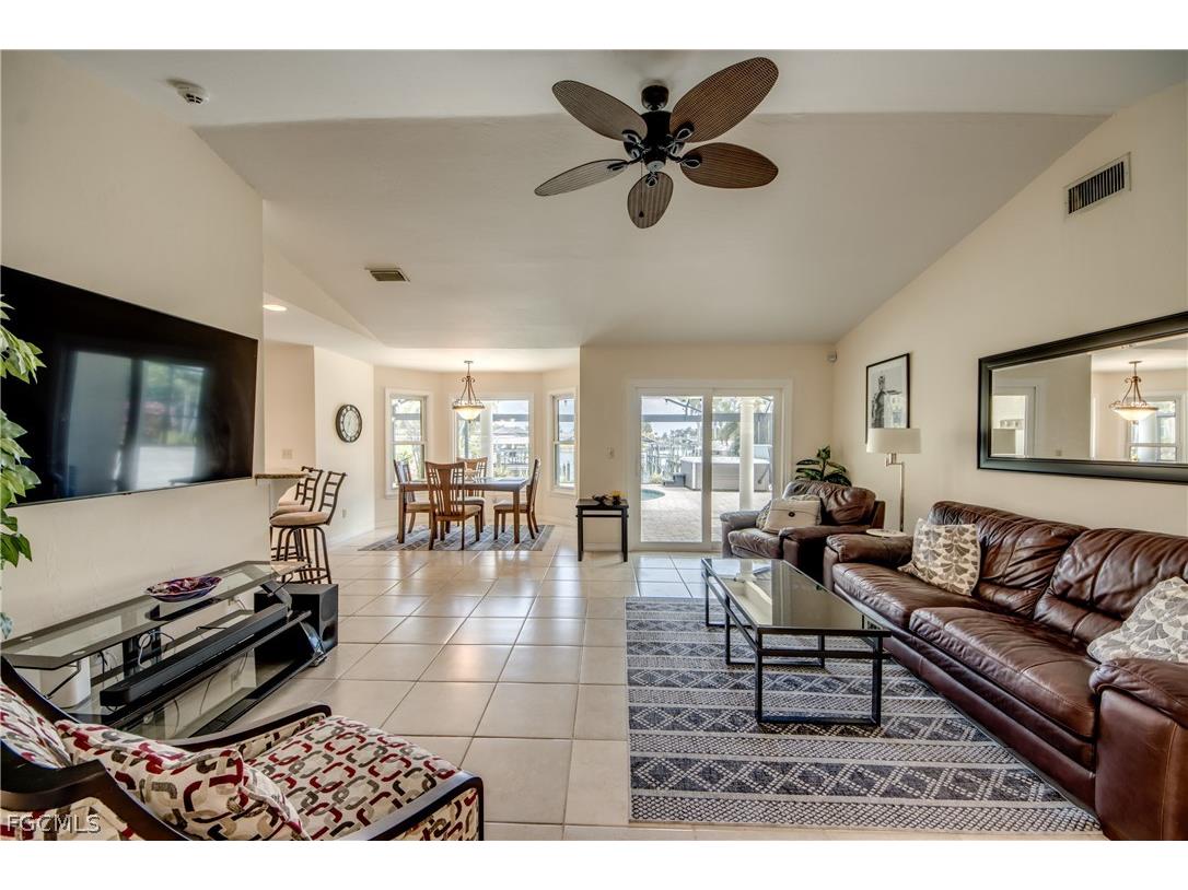 5237 SW 24th Avenue Cape Coral FL 33914 2026006988 image5