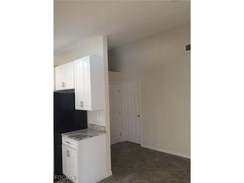 5239 Wisteria Court Cape Coral FL 33904 2025014558 image28