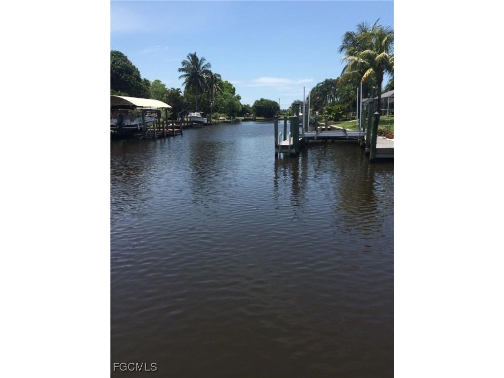 5239 Wisteria Court Cape Coral FL 33904 2025014558 image35