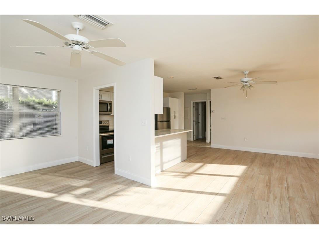 524 97th Avenue N #B Naples FL 34108 225082349 image6