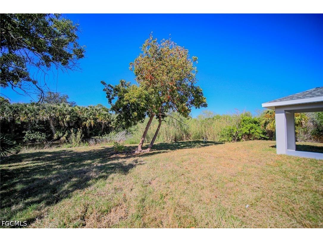 524 Empire Avenue S Lehigh Acres FL 33974 2026017908 image21