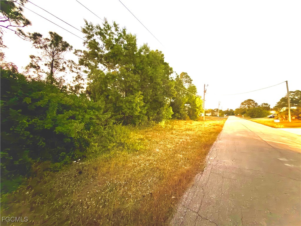 524 Harry Thayer Avenue S Lehigh Acres FL 33974 2025023291 image2