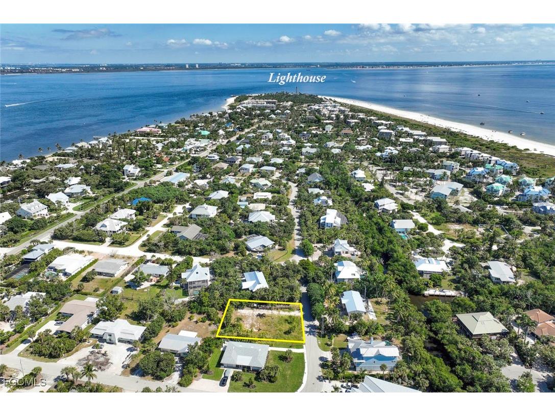 524 Lagoon Drive Sanibel FL 33957 2025019438 image7