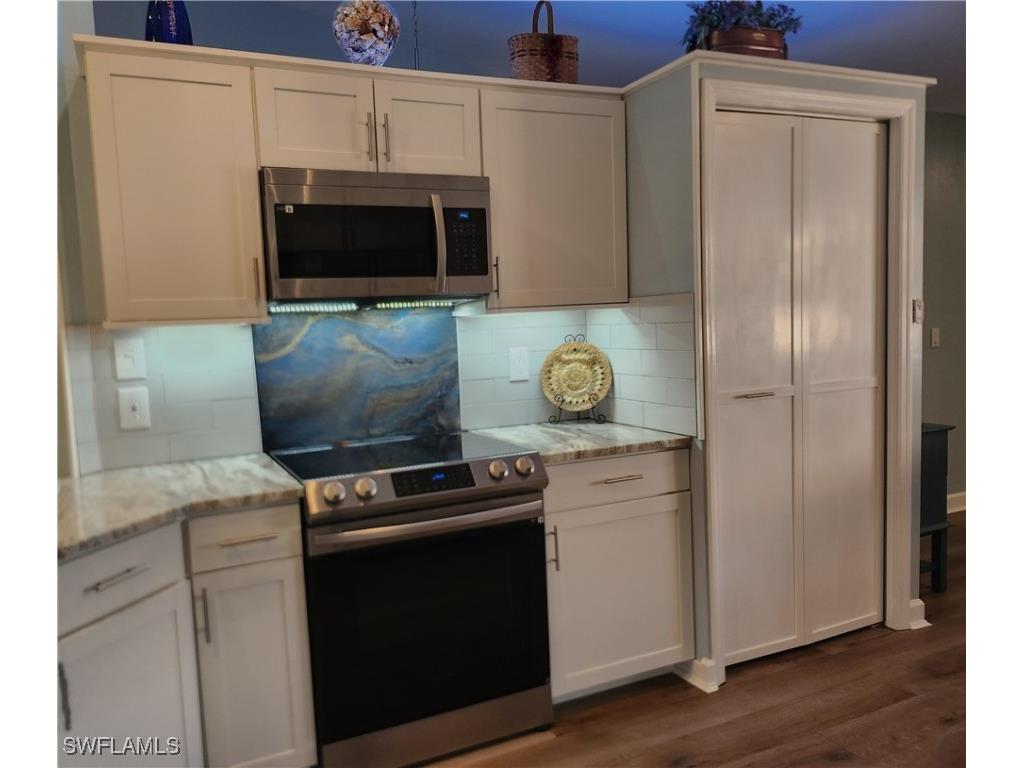 524 Lake Louise Circle #504 Naples FL 34110 224064377 image3