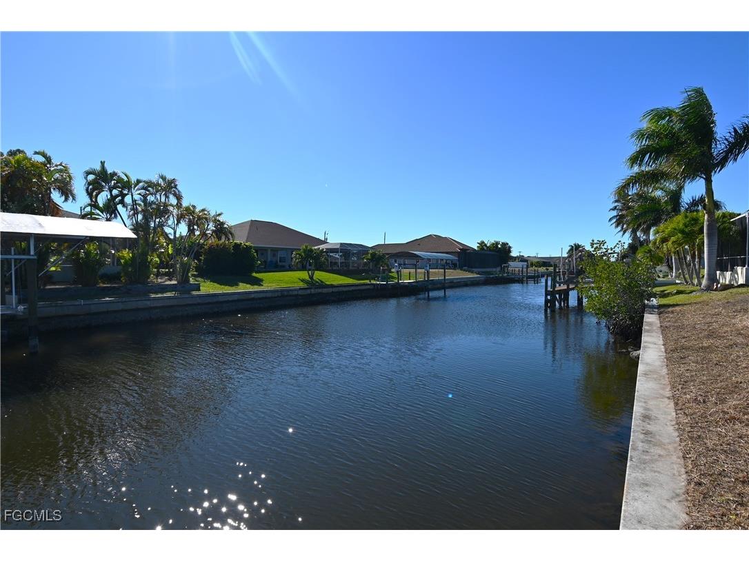 524 Mohawk Parkway Cape Coral FL 33914 2026003369 image2