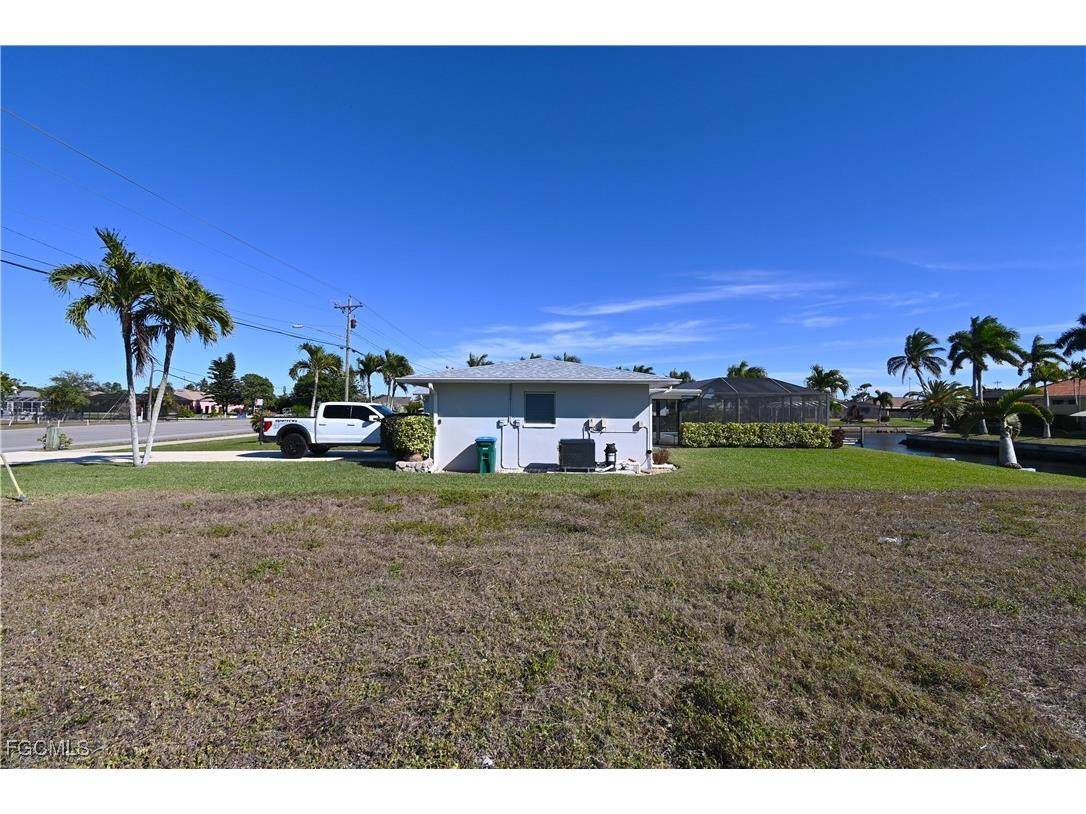 524 Mohawk Parkway Cape Coral FL 33914 2026003369 image4