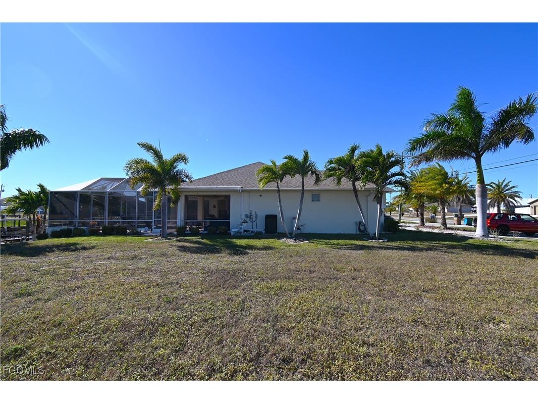 524 Mohawk Parkway Cape Coral FL 33914 2026003369 image5