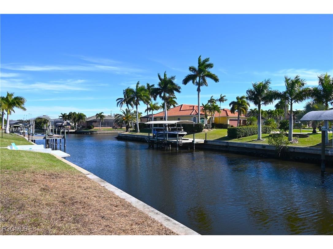524 Mohawk Parkway Cape Coral FL 33914 2026003369 image7
