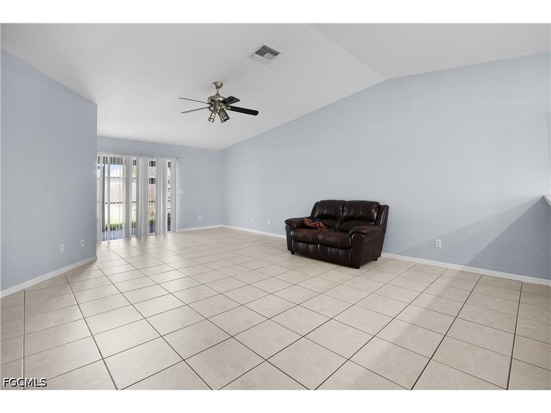 524 NE 24th Place Cape Coral FL 33909 2026023368 image6