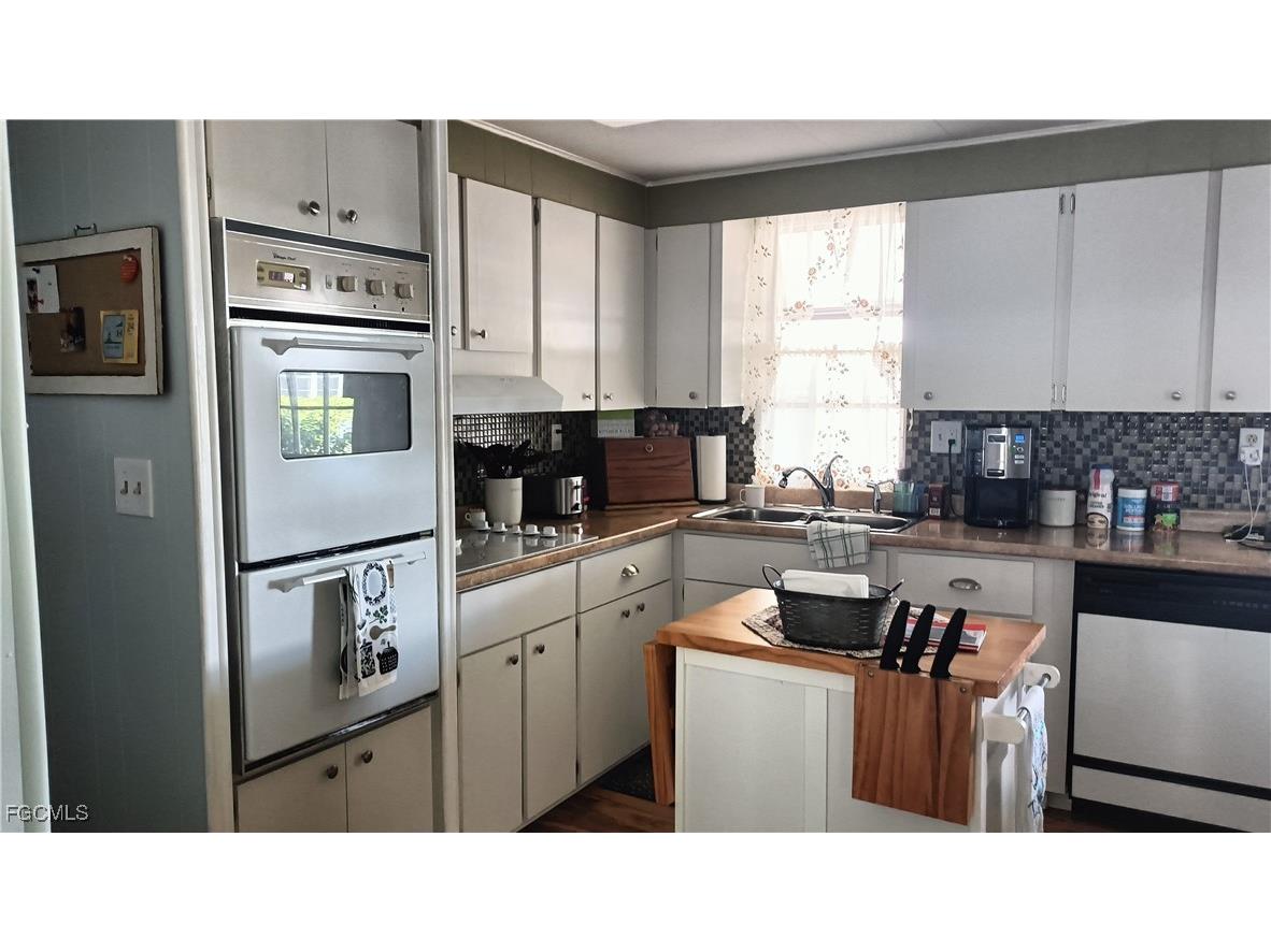 524 Timber Lane S North Fort Myers FL 33917 2025026014 image10