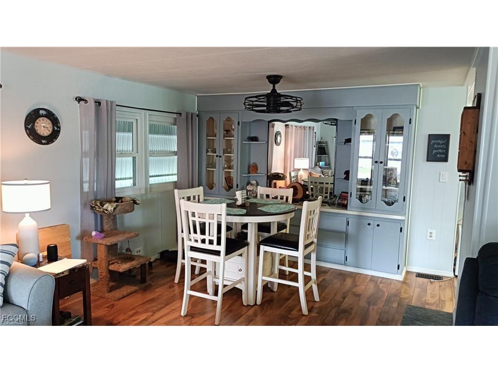 524 Timber Lane S North Fort Myers FL 33917 2025026014 image9