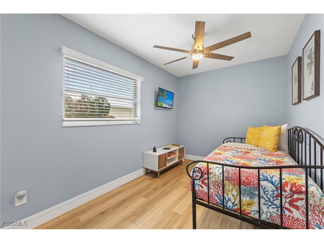 5240 SW 2nd Place Cape Coral FL 33914 2025009768 image20