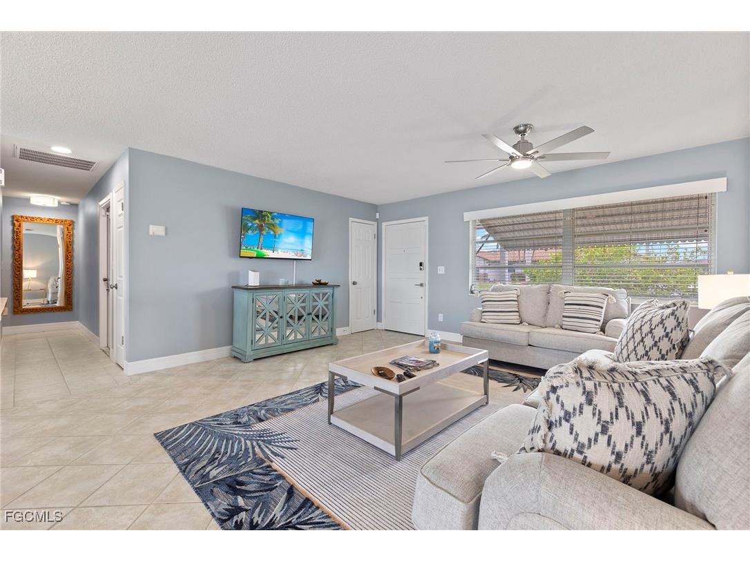 5240 SW 2nd Place Cape Coral FL 33914 2025009768 image3