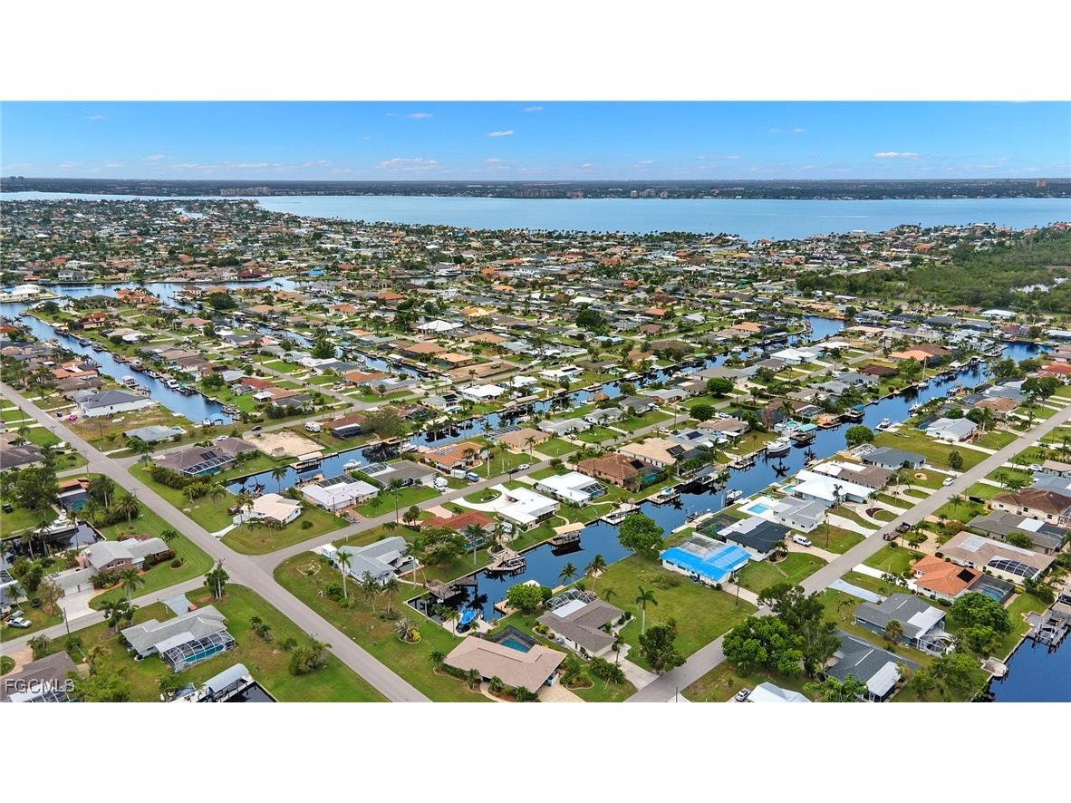 5240 SW 2nd Place Cape Coral FL 33914 2025009768 image40
