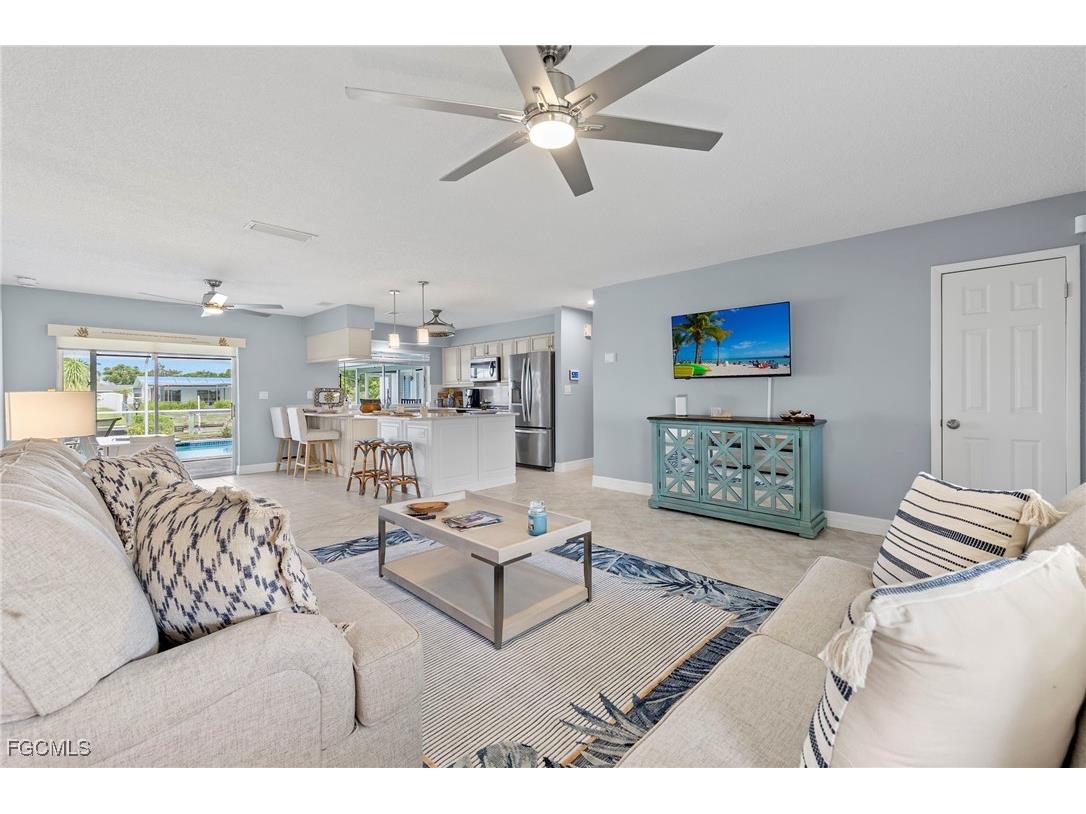 5240 SW 2nd Place Cape Coral FL 33914 2025009768 image6