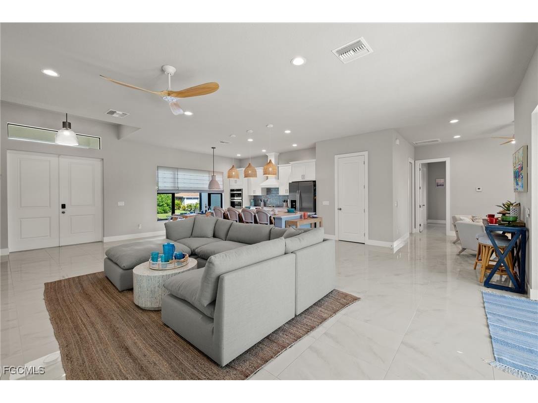 5240 Tower Drive Cape Coral FL 33904 2025009832 image13