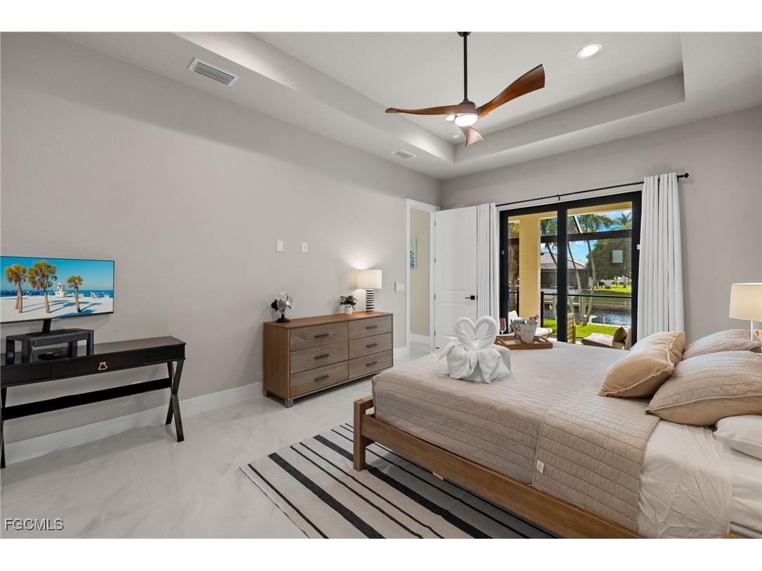 5240 Tower Drive Cape Coral FL 33904 2025009832 image22