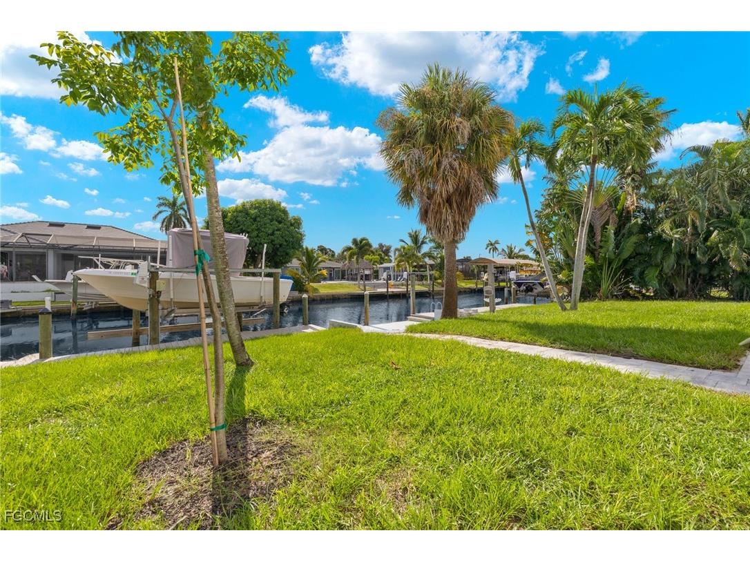 5240 Tower Drive Cape Coral FL 33904 2025009832 image41