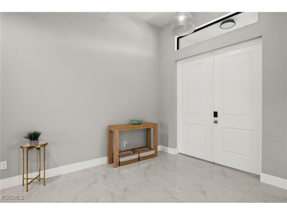 5240 Tower Drive Cape Coral FL 33904 2025009832 image44