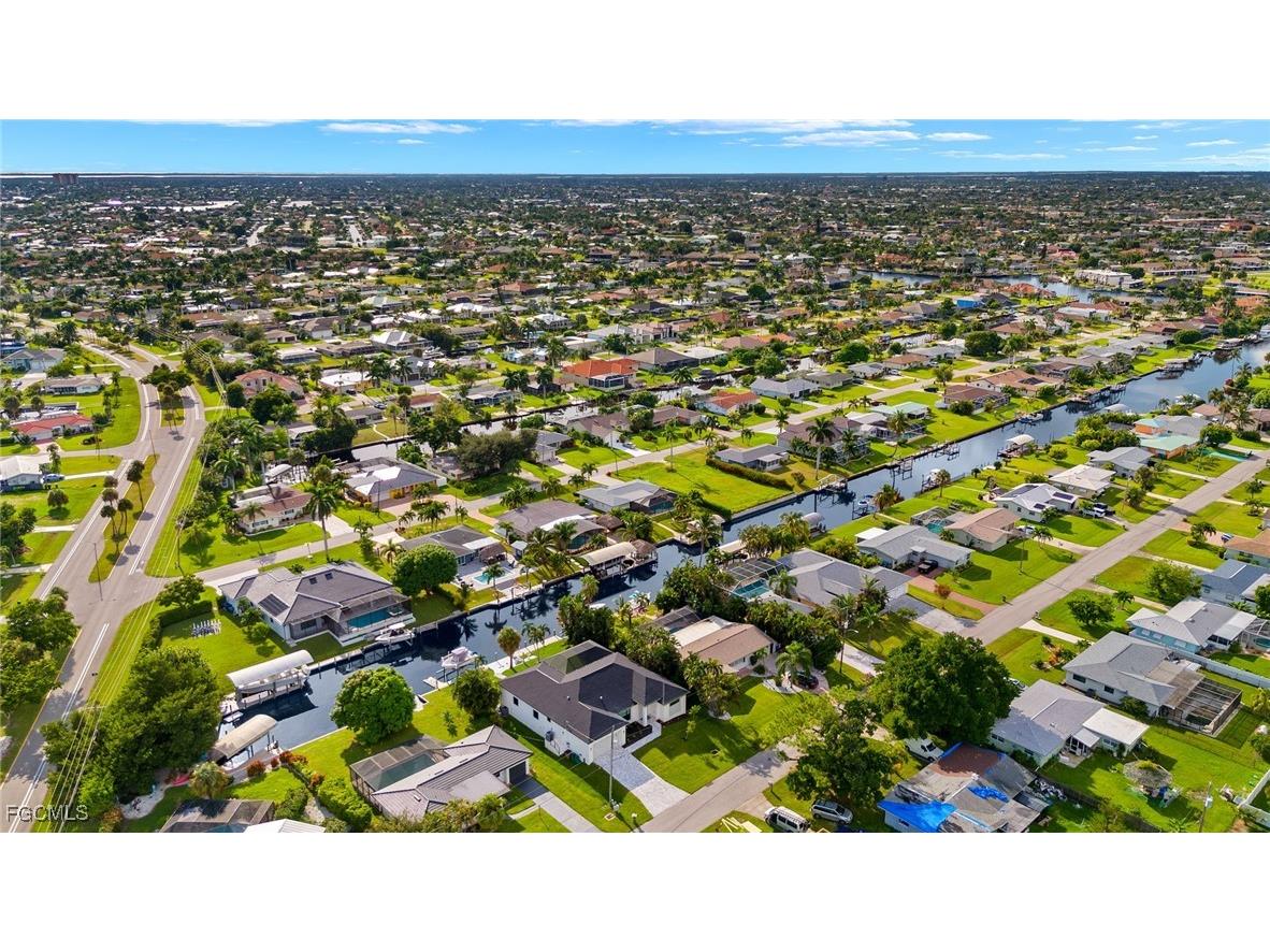 5240 Tower Drive Cape Coral FL 33904 2025009832 image46