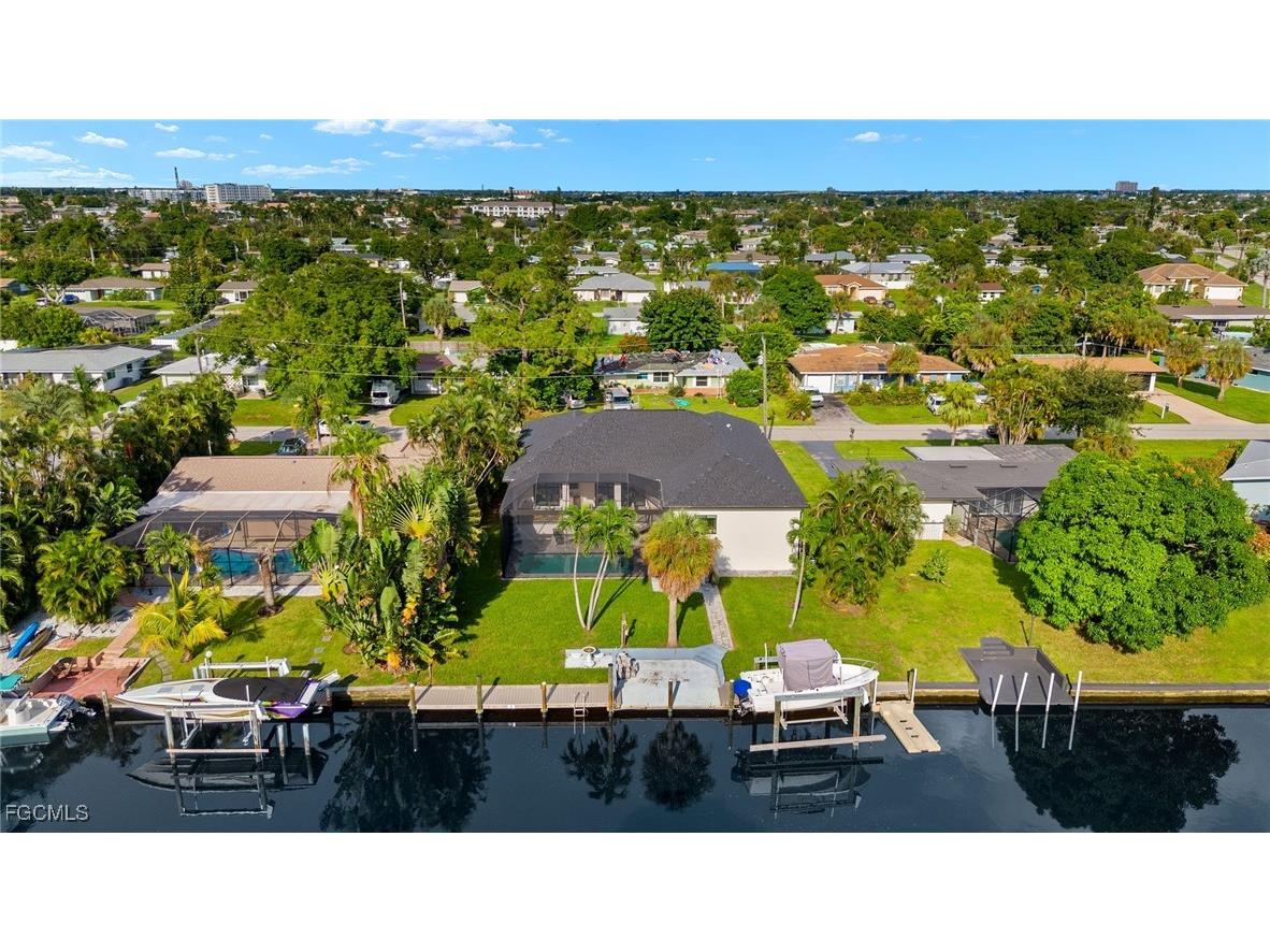 5240 Tower Drive Cape Coral FL 33904 2025009832 image8