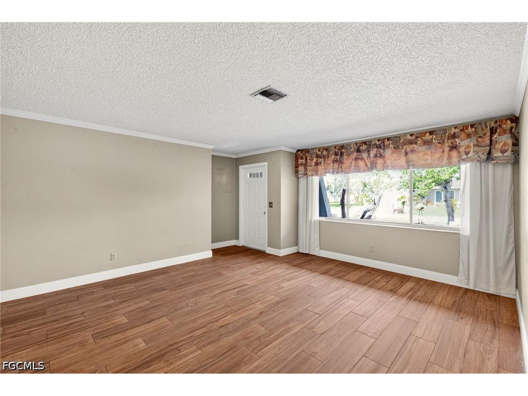 5240 Versaille Court Cape Coral FL 33904 2026023335 image11
