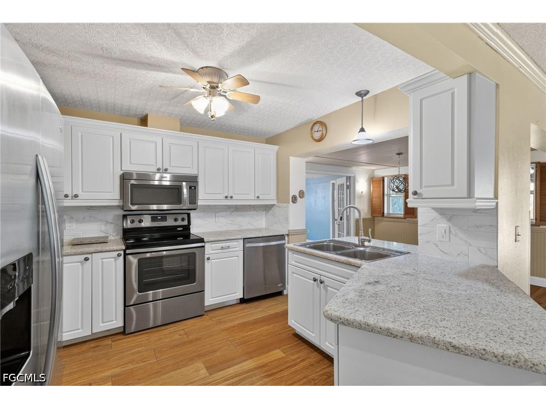 5240 Versaille Court Cape Coral FL 33904 2026023335 image4