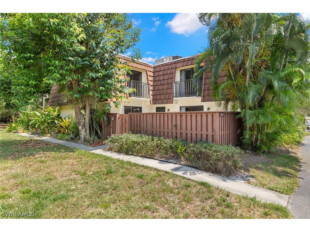 5241 Cedarbend Drive #2 Fort Myers FL 33919 224043777 image1