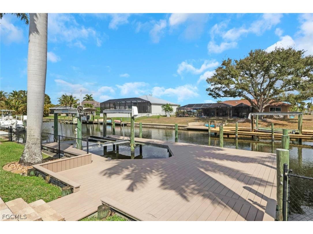 5241 SW 2nd Place Cape Coral FL 33914 2025024685 image28