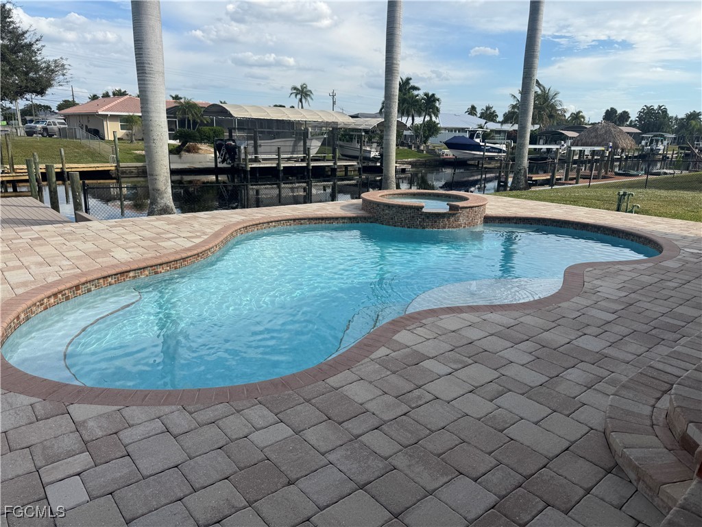 5241 SW 2nd Place Cape Coral FL 33914 2025024685 image4