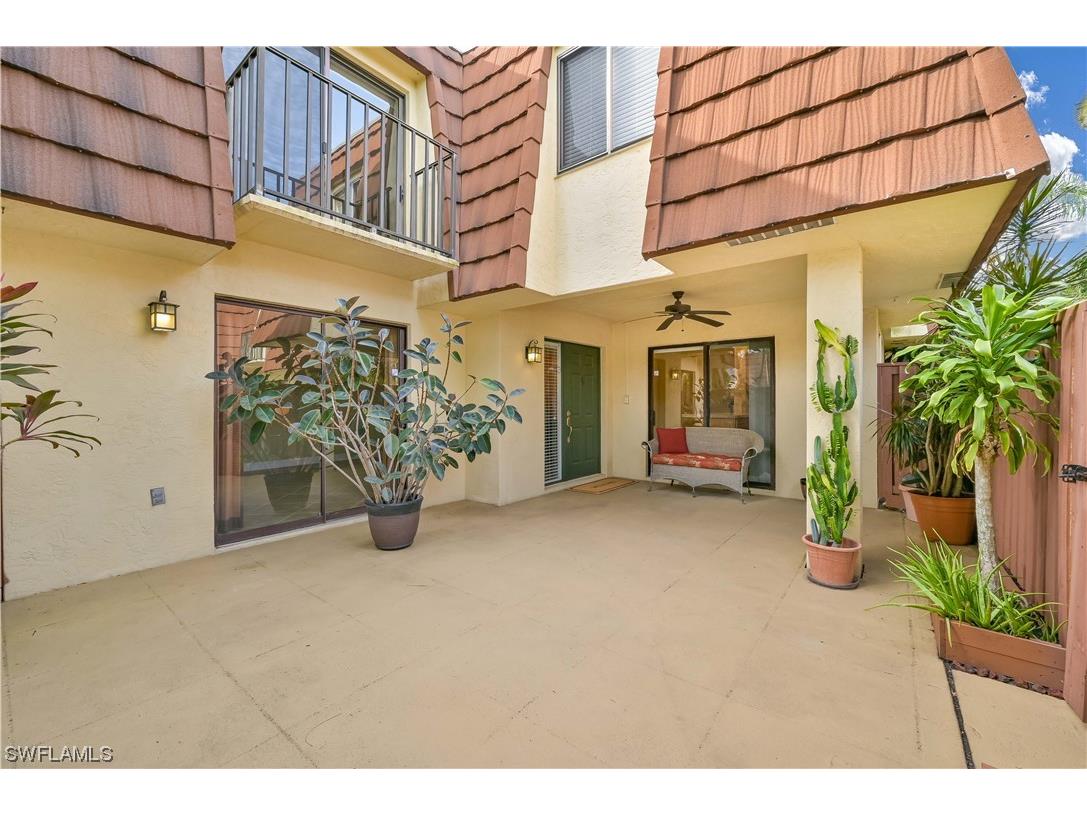 5242 Cedarbend Drive #1 Fort Myers FL 33919 223089768 image1