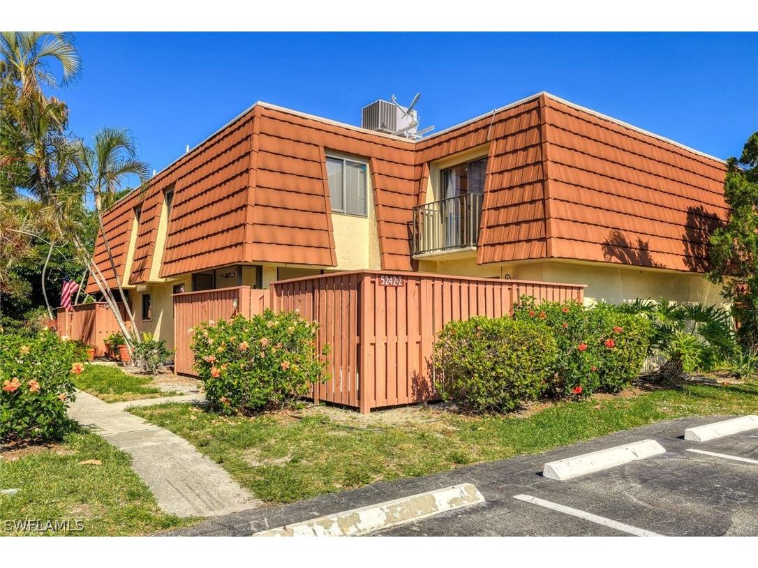 5242 Cedarbend Drive #2 Fort Myers FL 33919 224028596 image1