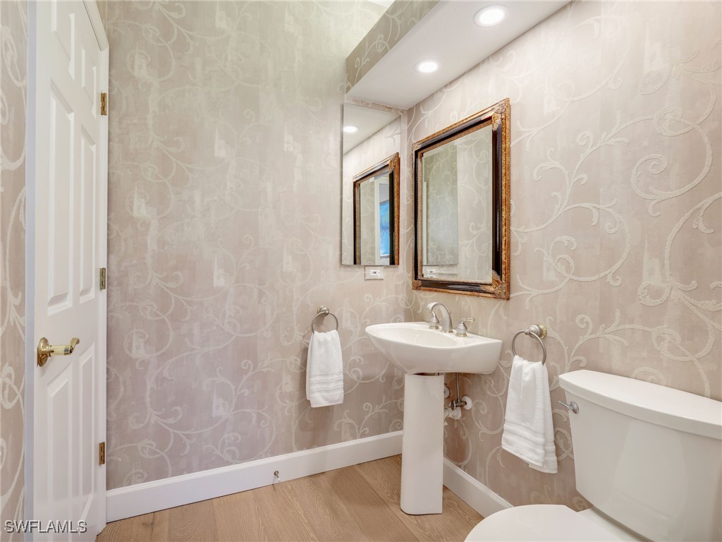 5242 Kensington High Street Naples FL 34105 225069511 image10