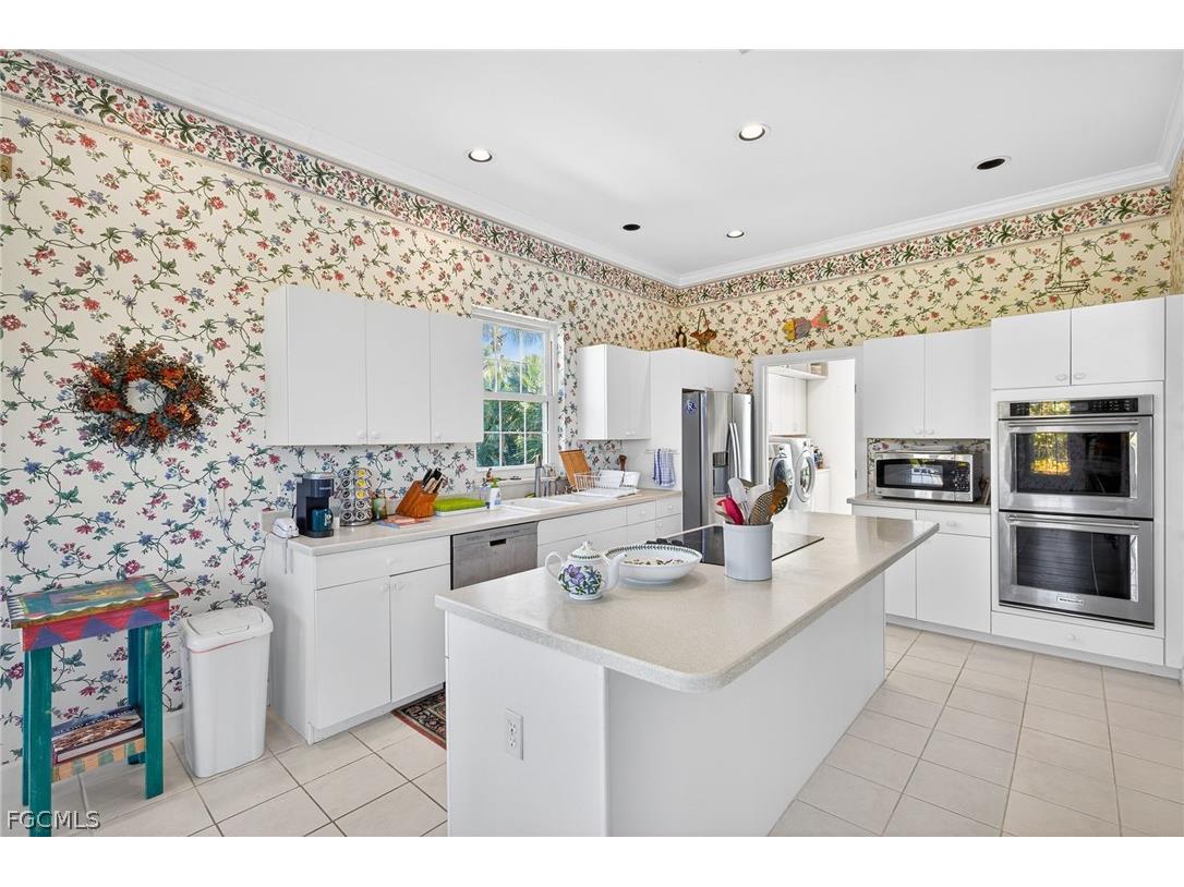 5243 Indian Court Sanibel FL 33957 2026008326 image11