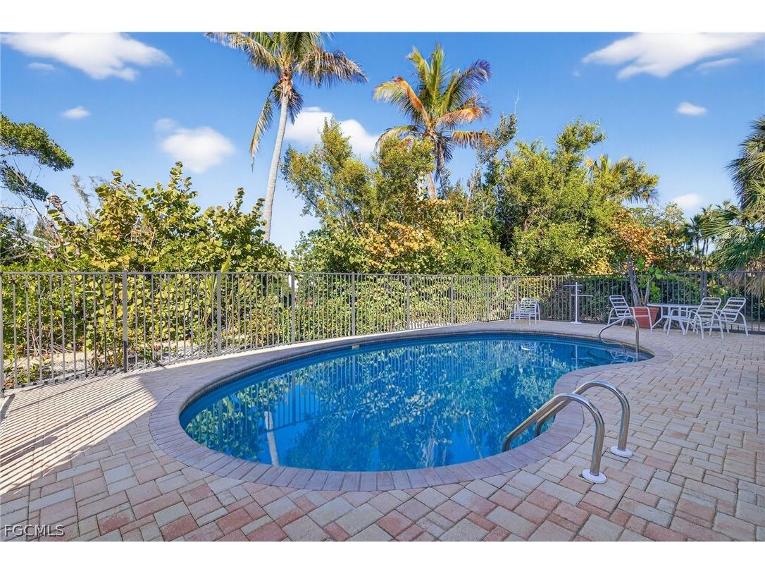 5243 Indian Court Sanibel FL 33957 2026008326 image29