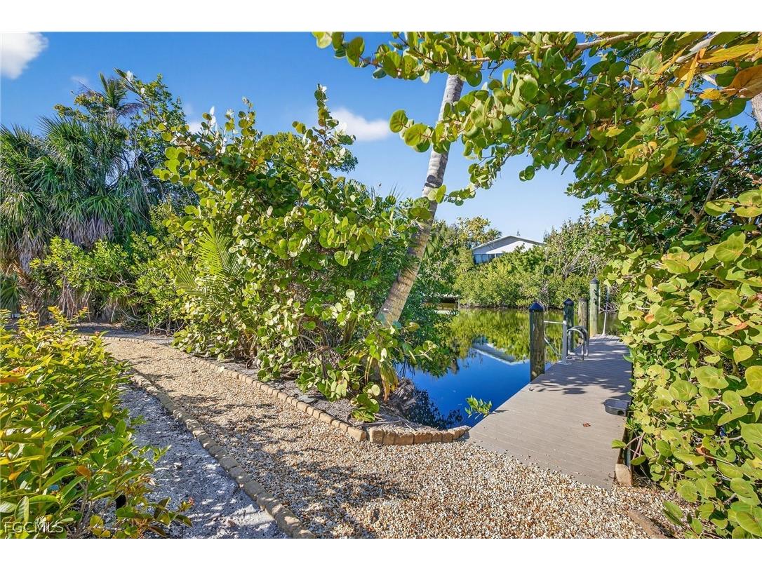 5243 Indian Court Sanibel FL 33957 2026008326 image33