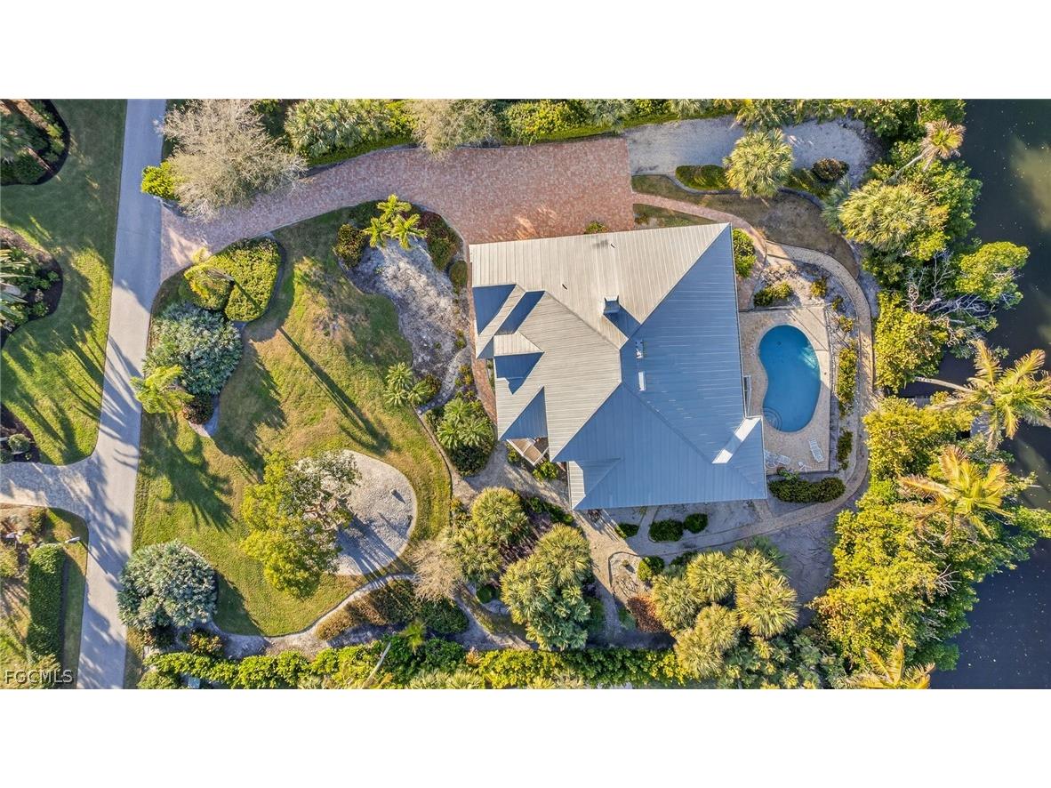 5243 Indian Court Sanibel FL 33957 2026008326 image38