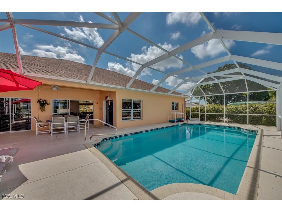 5244 Willow Court Cape Coral FL 33904 2026008600 image3