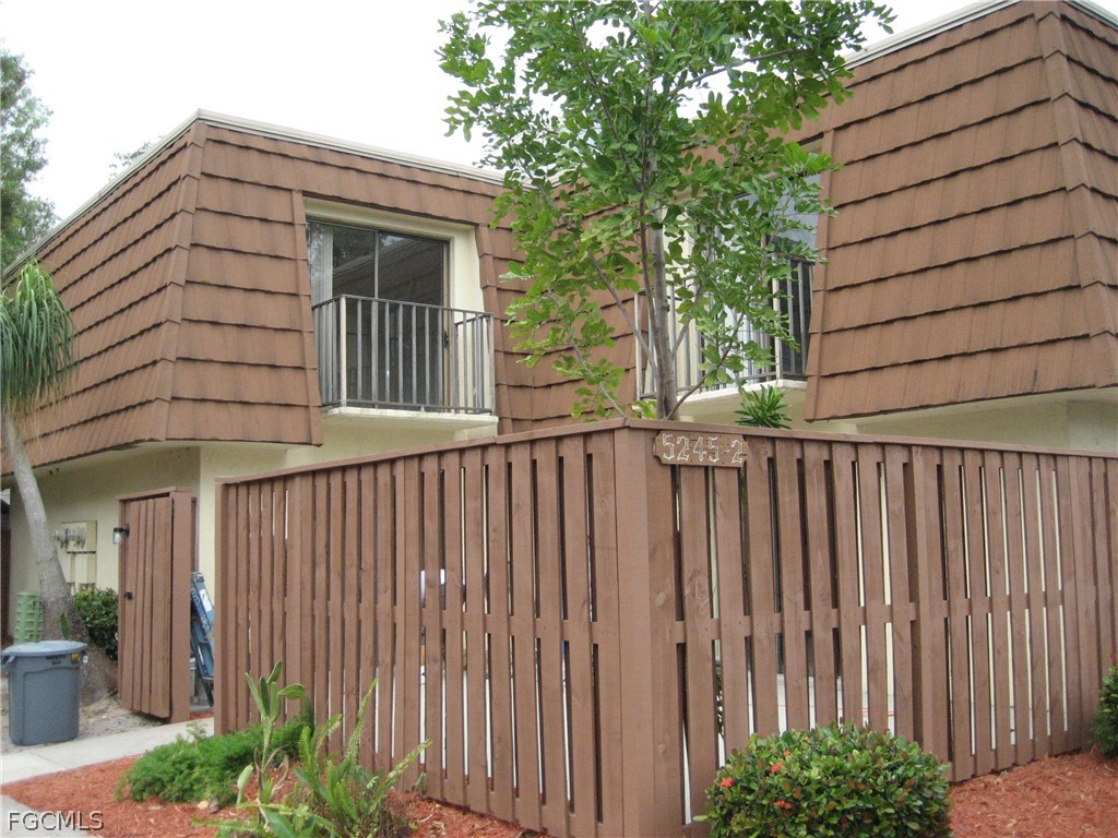5245 Cedarbend Drive #2 Fort Myers FL 33919 2026005650 image1