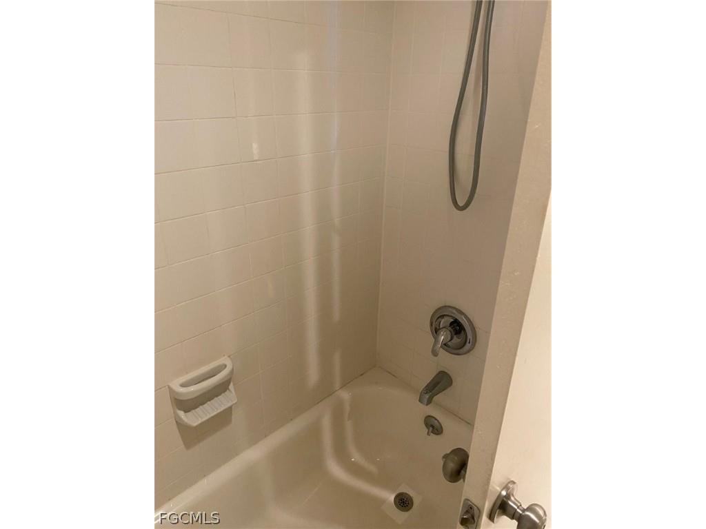 5245 Cedarbend Drive #2 Fort Myers FL 33919 2026005650 image26