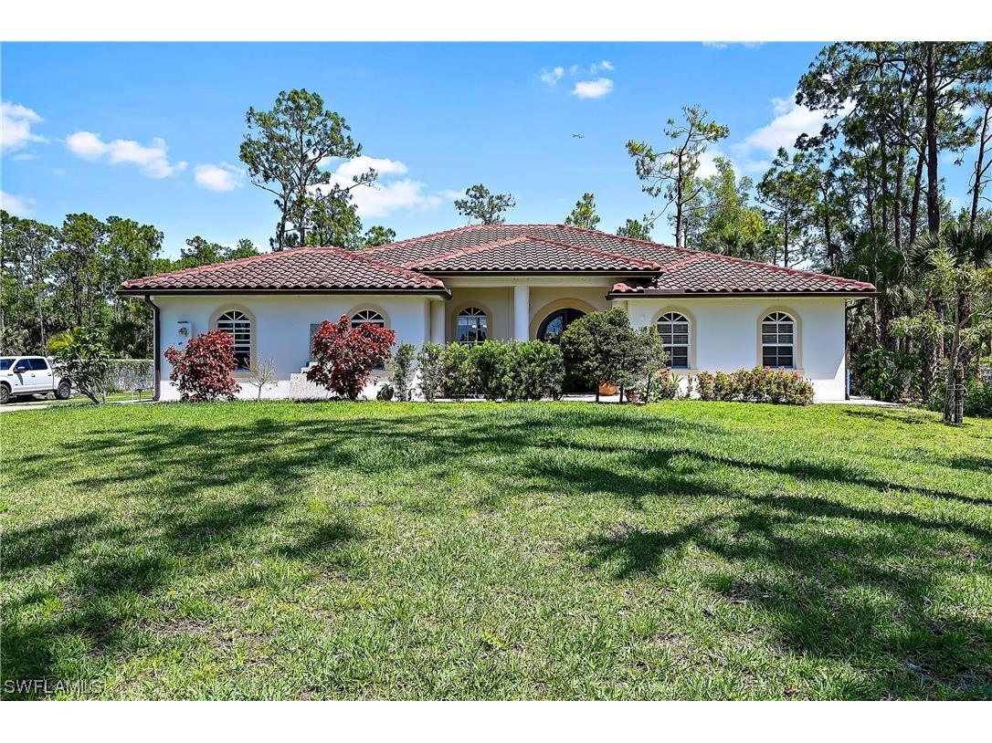 5245 Green Boulevard Naples FL 34116 223026159 image1