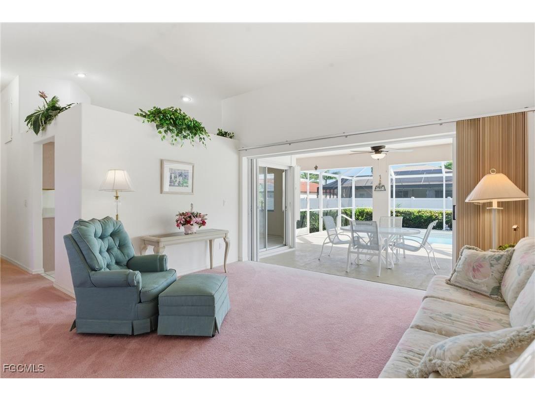 5245 SW 19th Place Cape Coral FL 33914 2025025104 image1