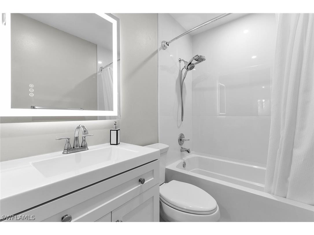 5245 Treetops Drive Naples FL 34113 226010546 image11