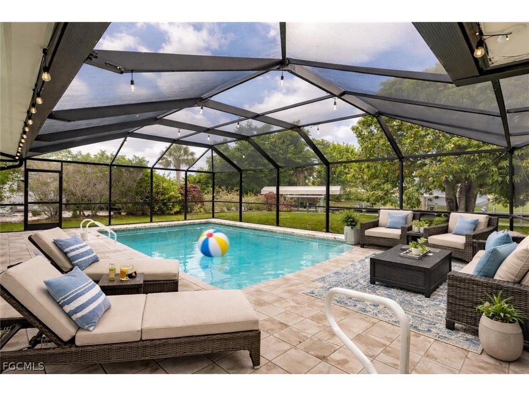 5246 Tower Drive Cape Coral FL 33904 224043395 image1