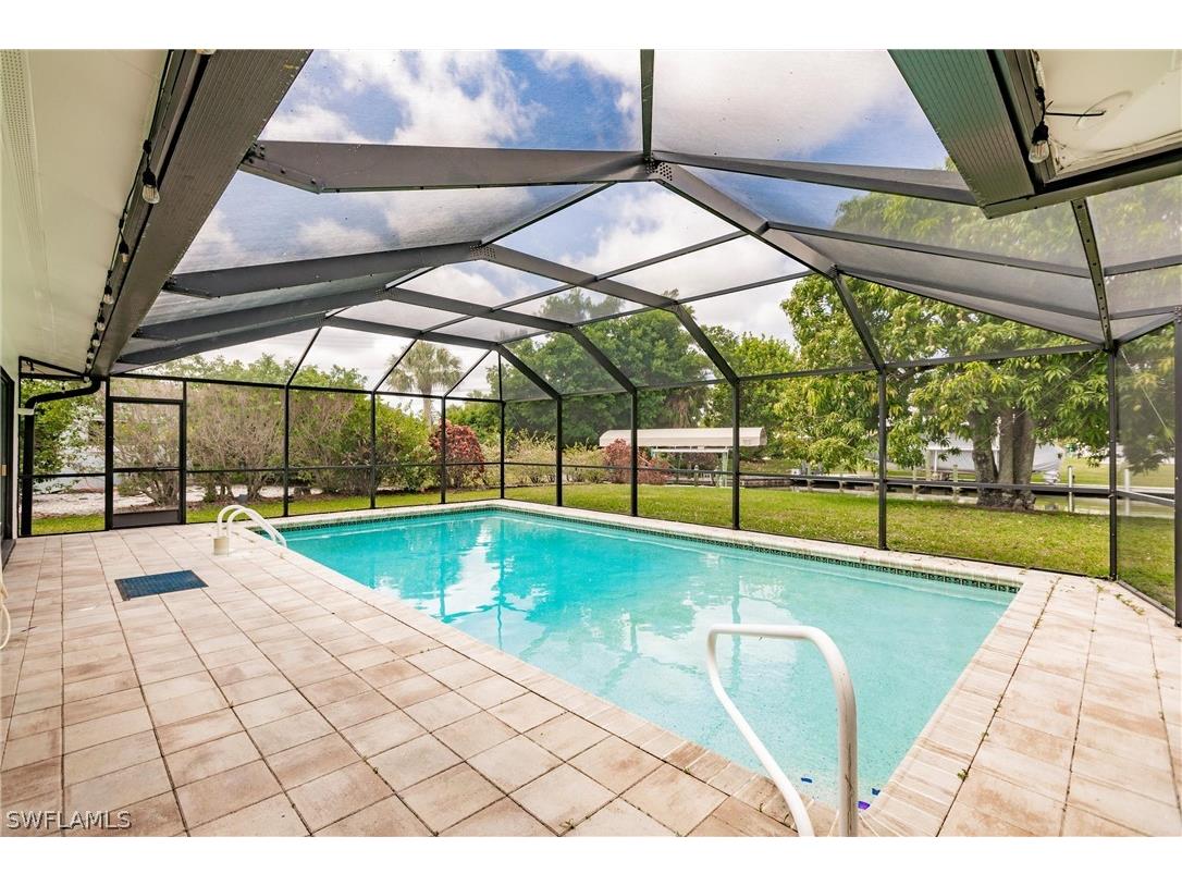 5246 Tower Drive Cape Coral FL 33904 224043395 image30