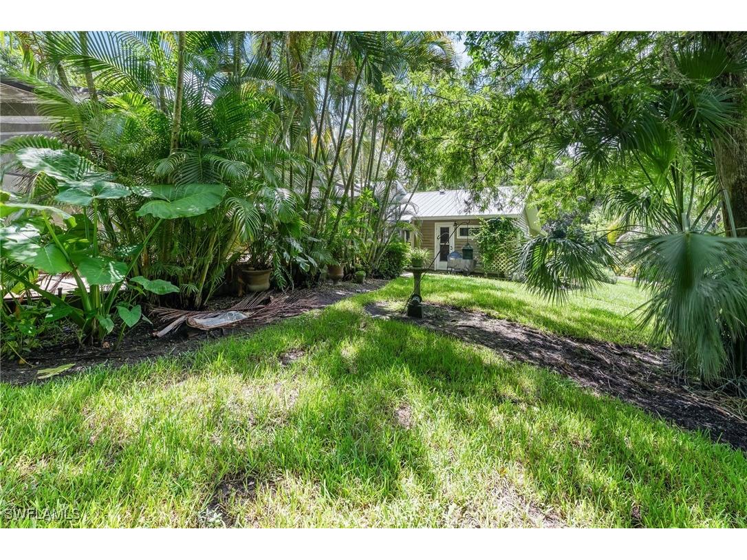 5247 Cherry Wood Drive Naples FL 34119 225067173 image14