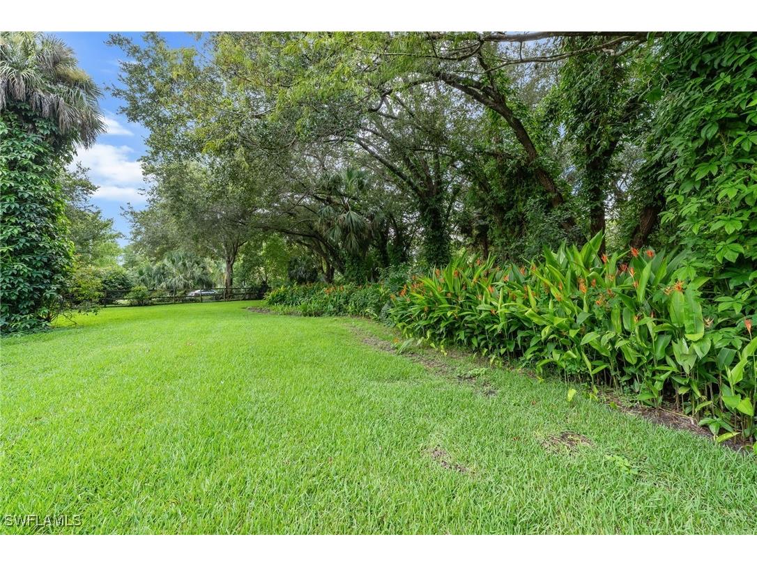 5247 Cherry Wood Drive Naples FL 34119 225067173 image21